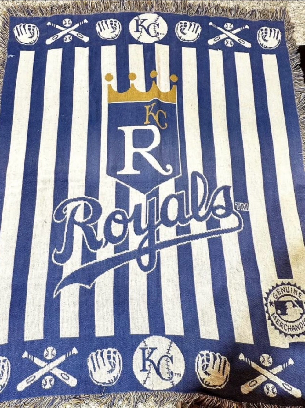 Kansas City Royals "Ace" Jacquard Tapestry Throw Blanket • 60” x 48” - Picture 4 of 6